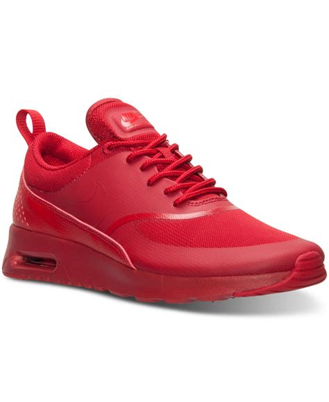 rote ‘ Nike Air Max Schuhe 